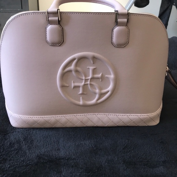 Guess Handbags - Guess Bag 🎀